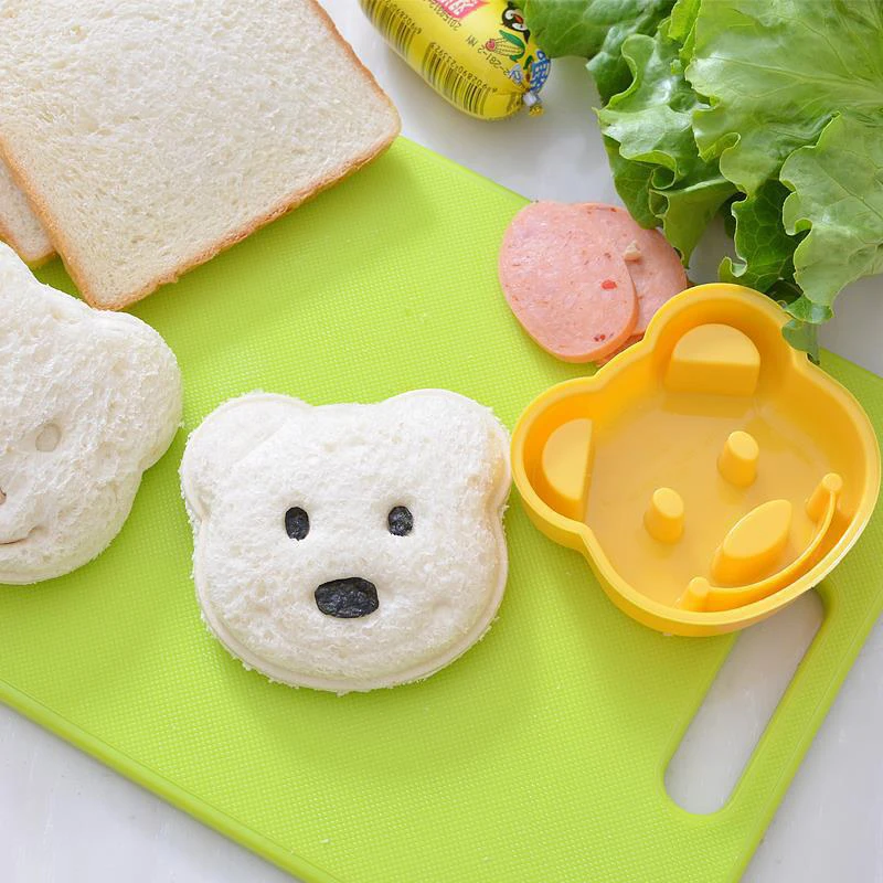 2pcs Sandwich Mould Bear Cat R - Bunny Cake Mold ulasan dan harga